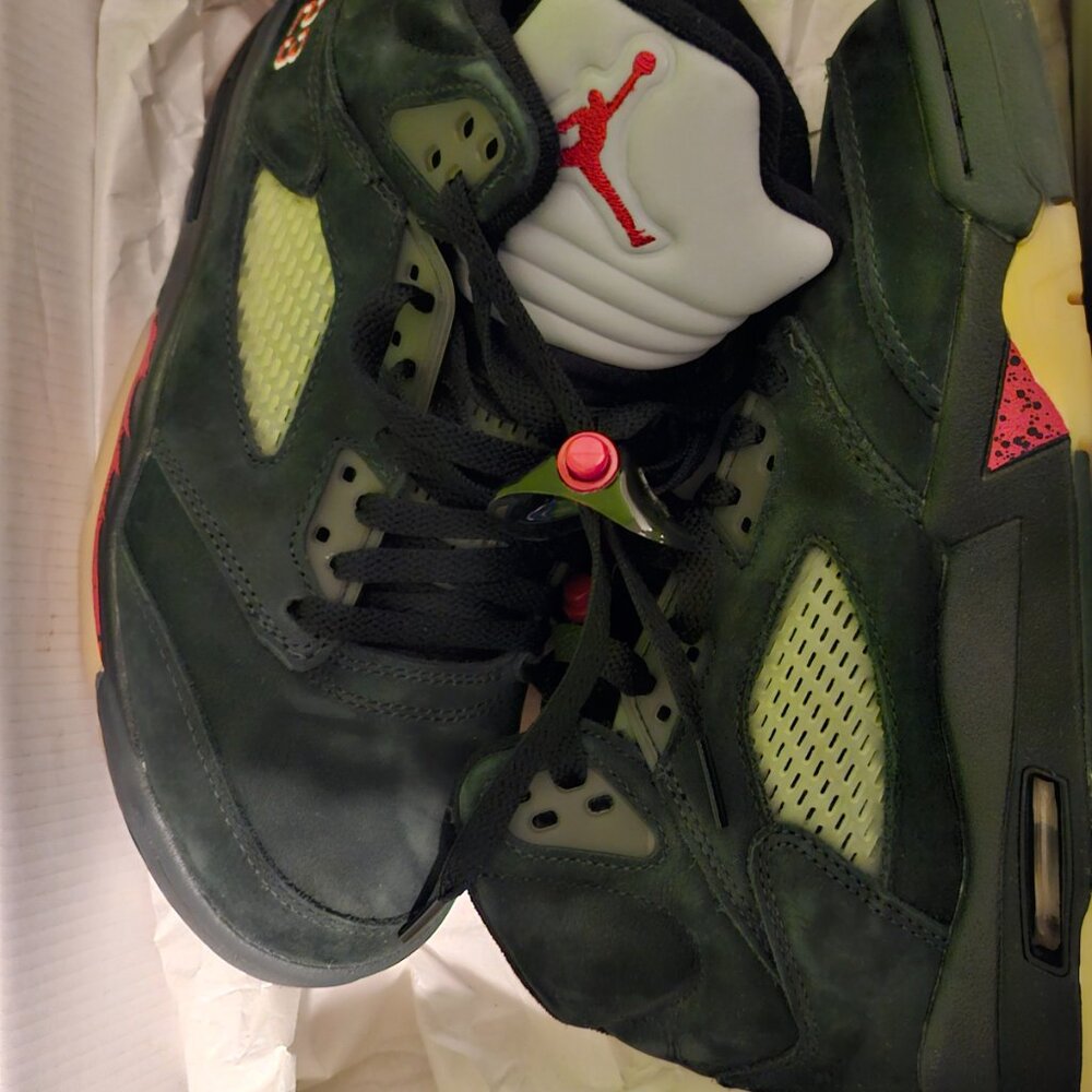 Shoes - Picture 2 of 3